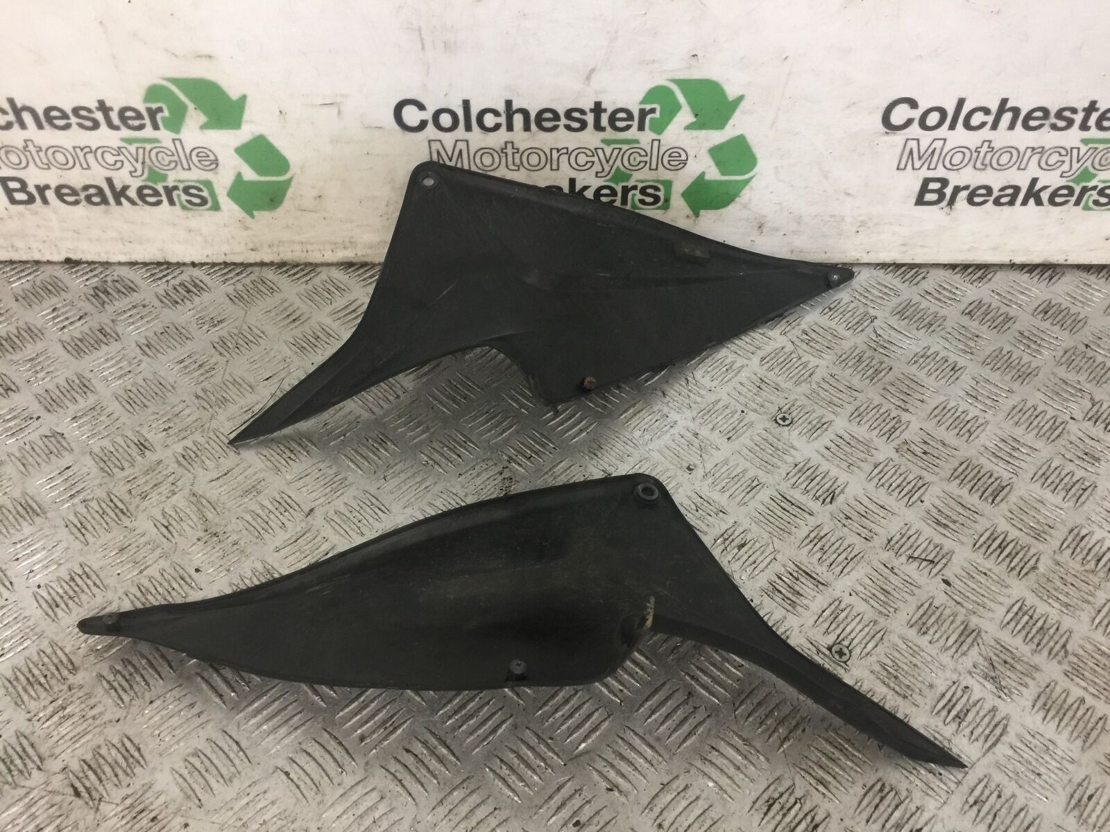 HONDA CBR600 CBR 600 RR LEFT AND RIGHT SIDE INFILLS  YEAR 2009-2012 (STOCK 804)