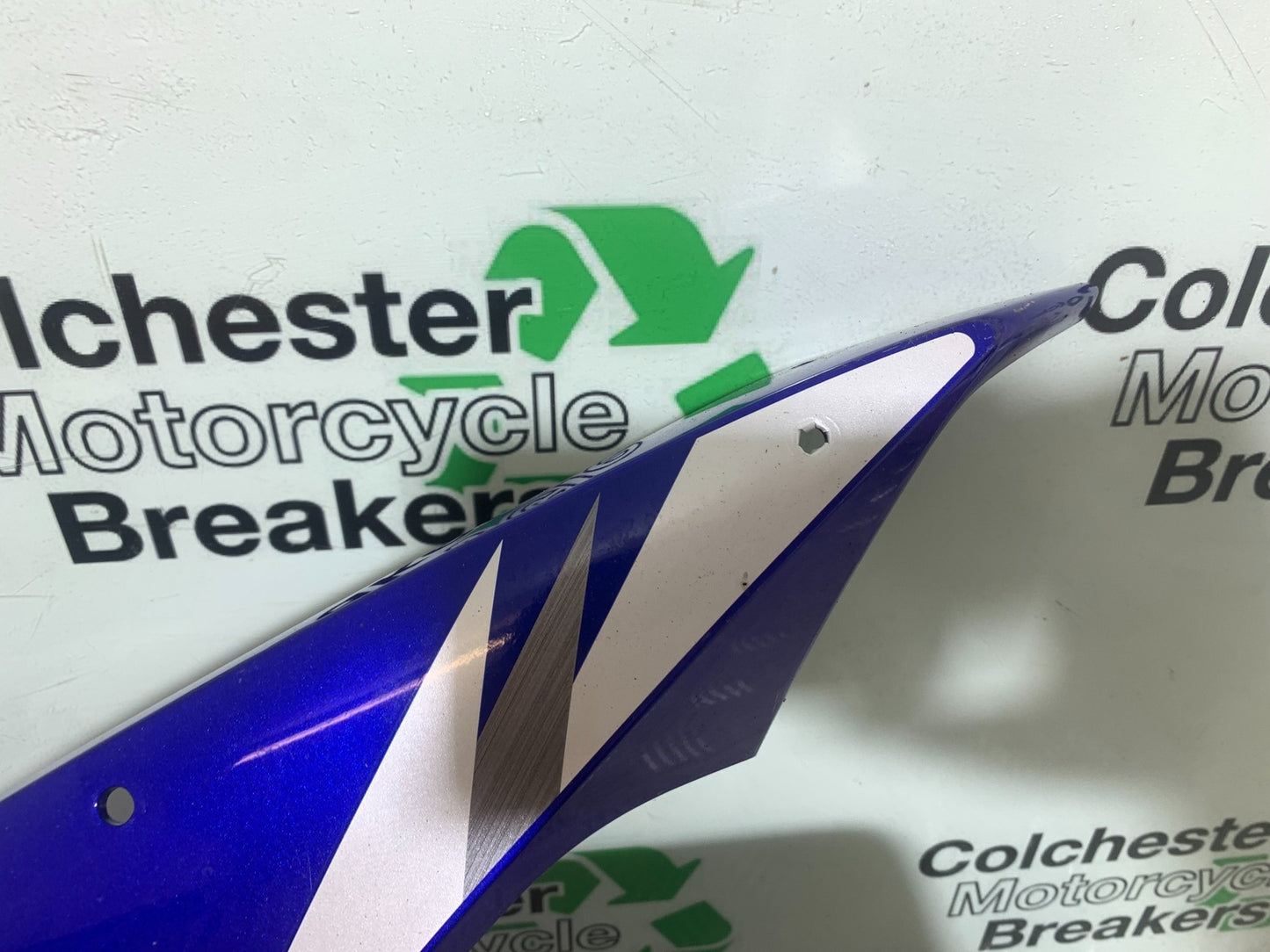 YAMAHA YZF R1 LEFT FAIRING PANEL YEAR 2004-2006 (CMB1155)