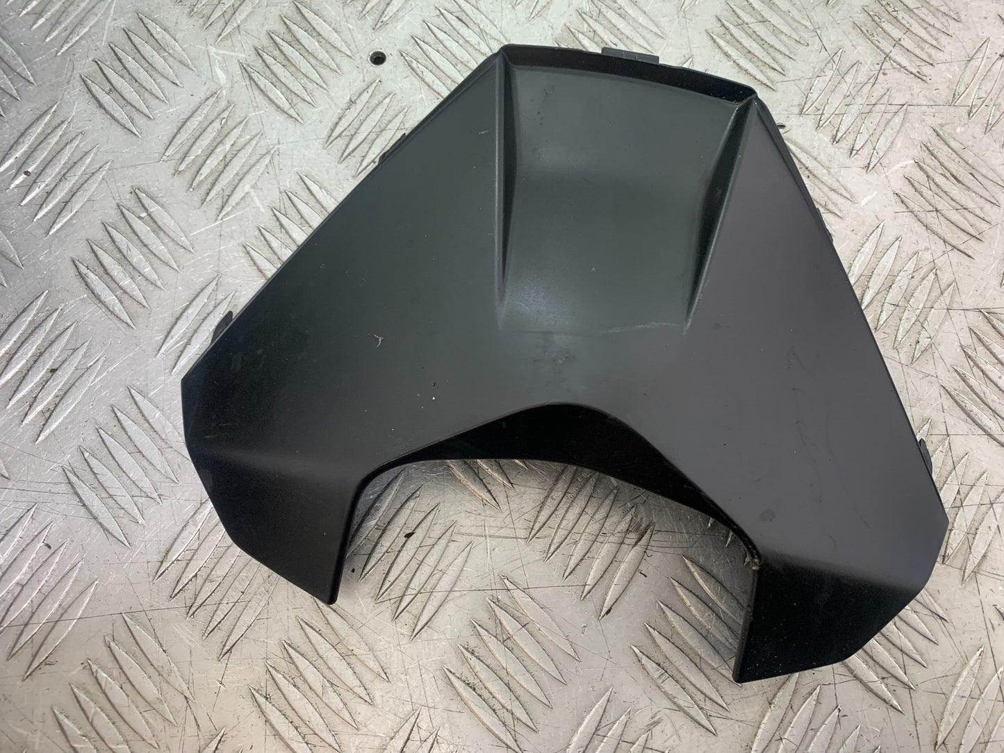 KTM RC125 RC 125 FRONT TANK LID   2014 2017 (CMB1199)