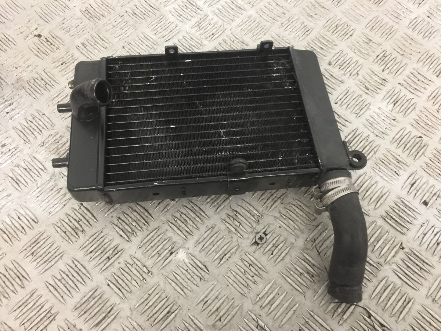 APRILIA TUONO 1000 RADIATOR  YEAR 2003-2004 (STOCK 767)