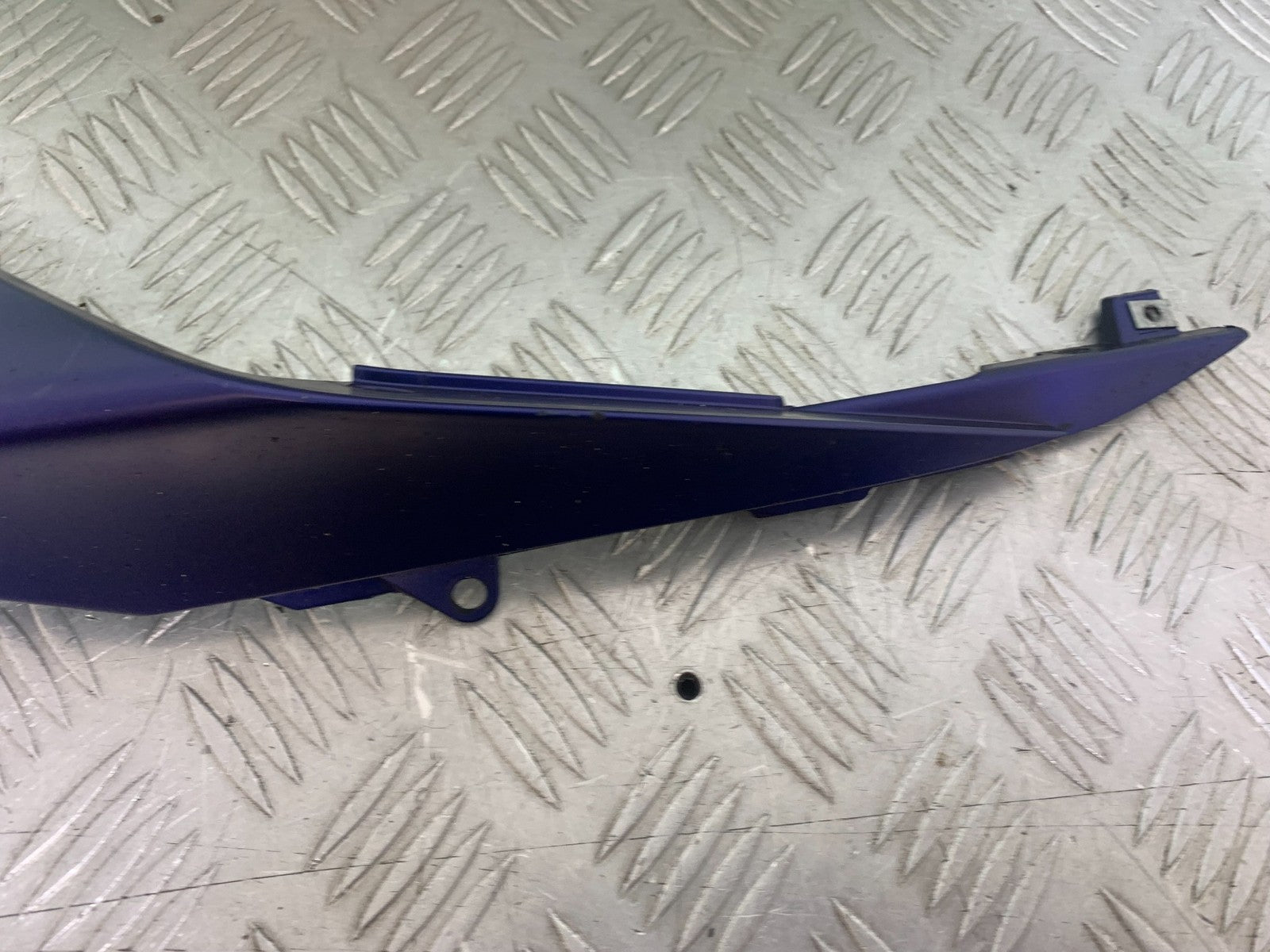 APRILIA RS660 RS 660 RIGHT SEAT PANEL YEAR 2020-2024 (CMB1202)