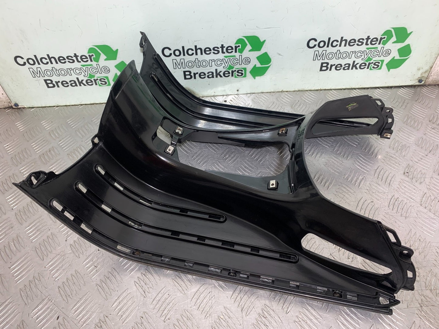 PIAGGIO VESPA GT125 L FOOT BOARD YEAR 2003  (CMB1300)