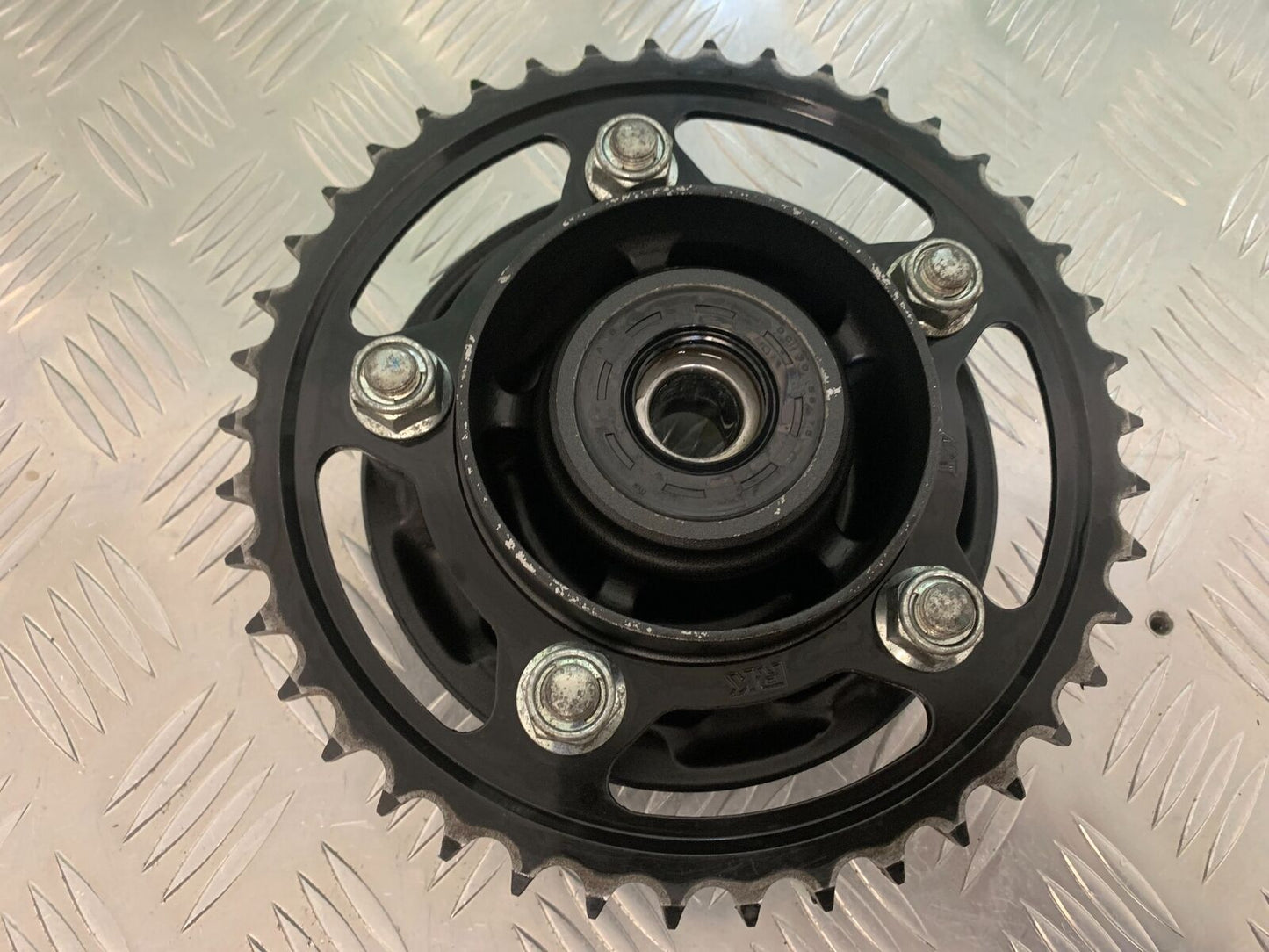 HONDA CBR650 R CBR 650R REAR SPROCKET CARRIER  YEAR 2019-2020 (STOCK 952)