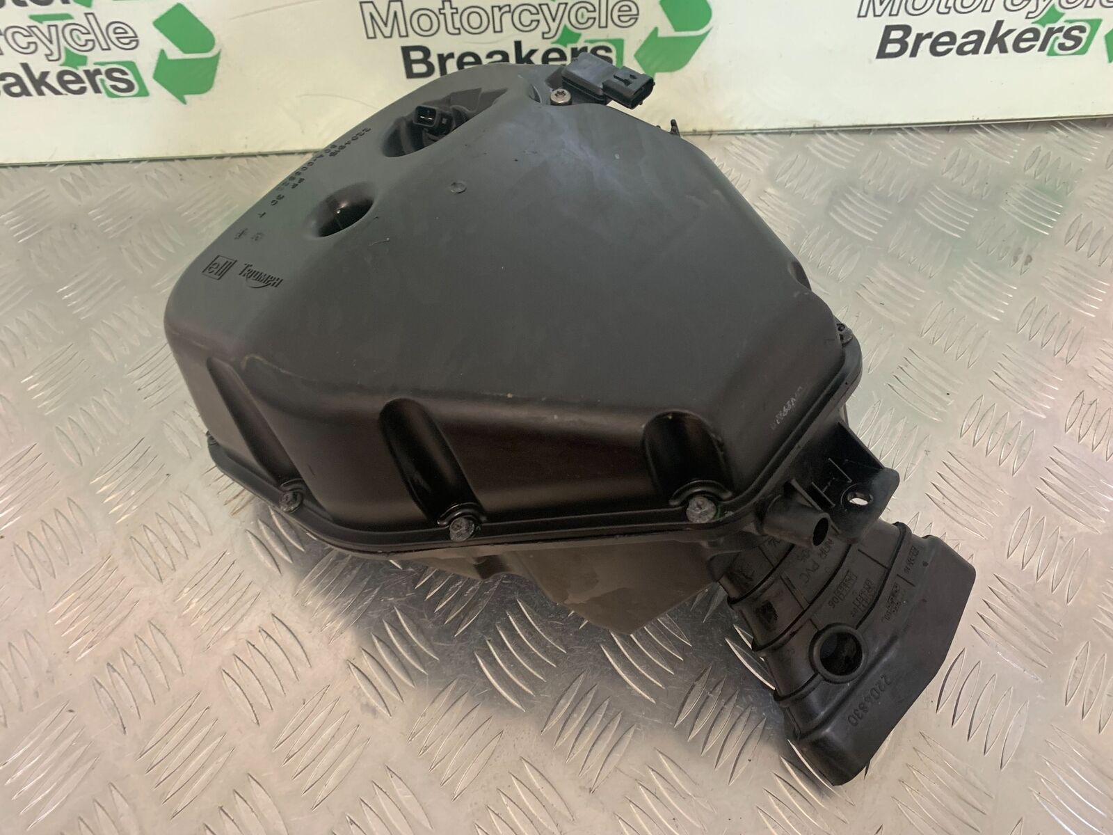 TRIUMPH 1050 SPRINT GT AIR BOX   YEAR 2010-2014 (STOCK 979)