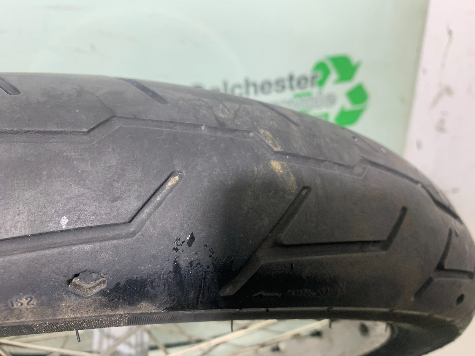 APRILIA 650 PAGASO STRADA FRONT WHEEL  YEAR 2005-2010 (CMB1260)