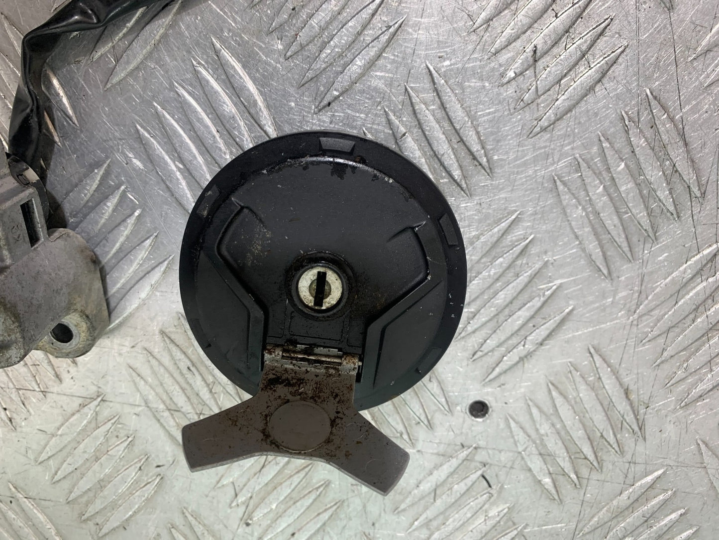 YAMAHA NMAX-125 N MAX 125 LOCKS AND KEY   YEAR 2015-2020  (CMB1231)