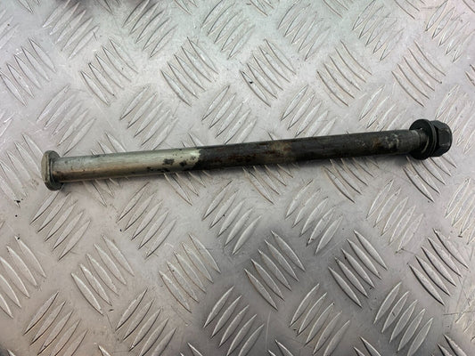 YAMAHA XJR1300 XJR 1300 SWINGARM SPINDLE  YEAR 1999-2003 (CMB1055)