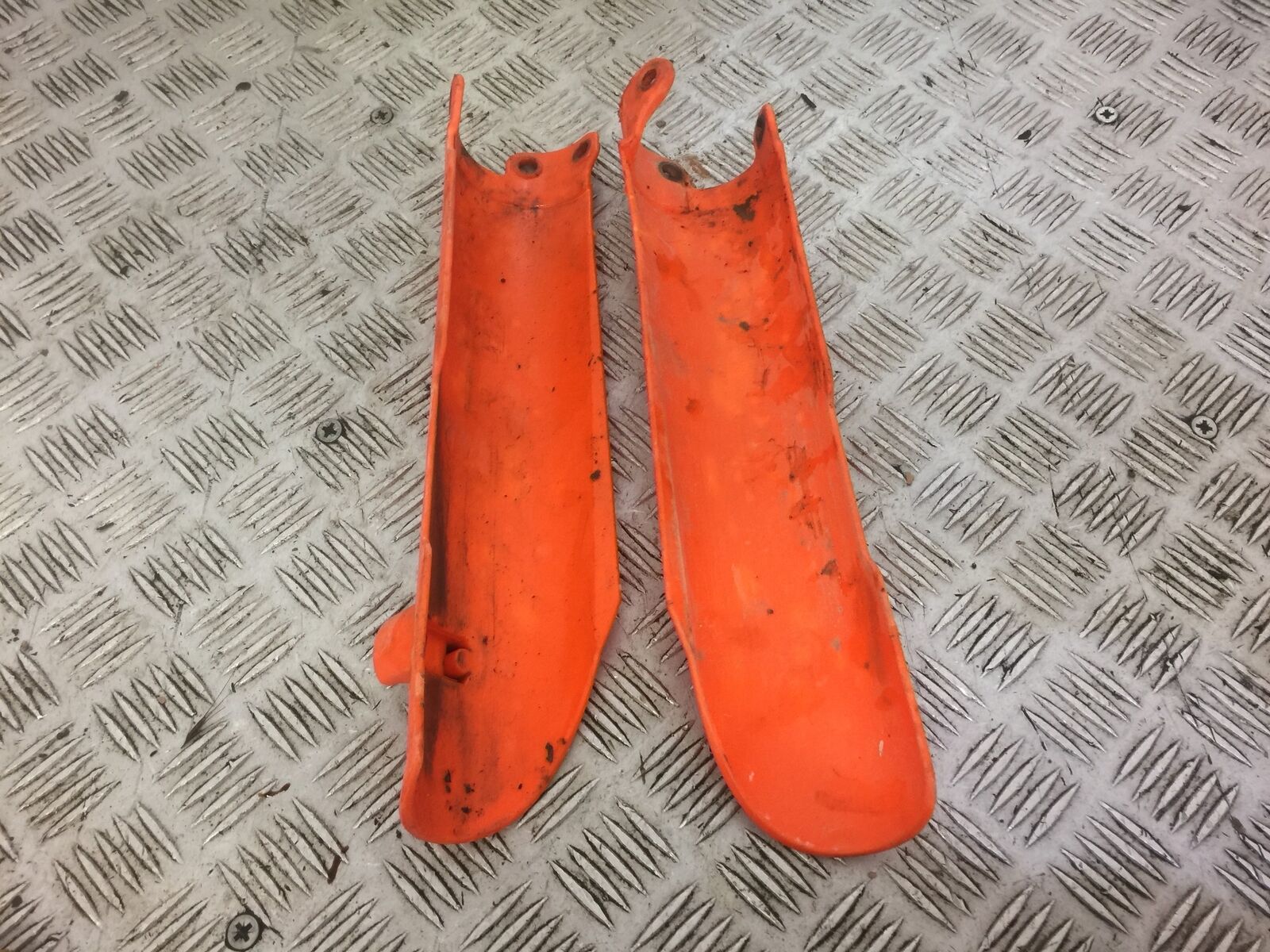 KTM450 KTM 450 EXC FORK GUARDS   YEAR 2004 (STOCK 520)