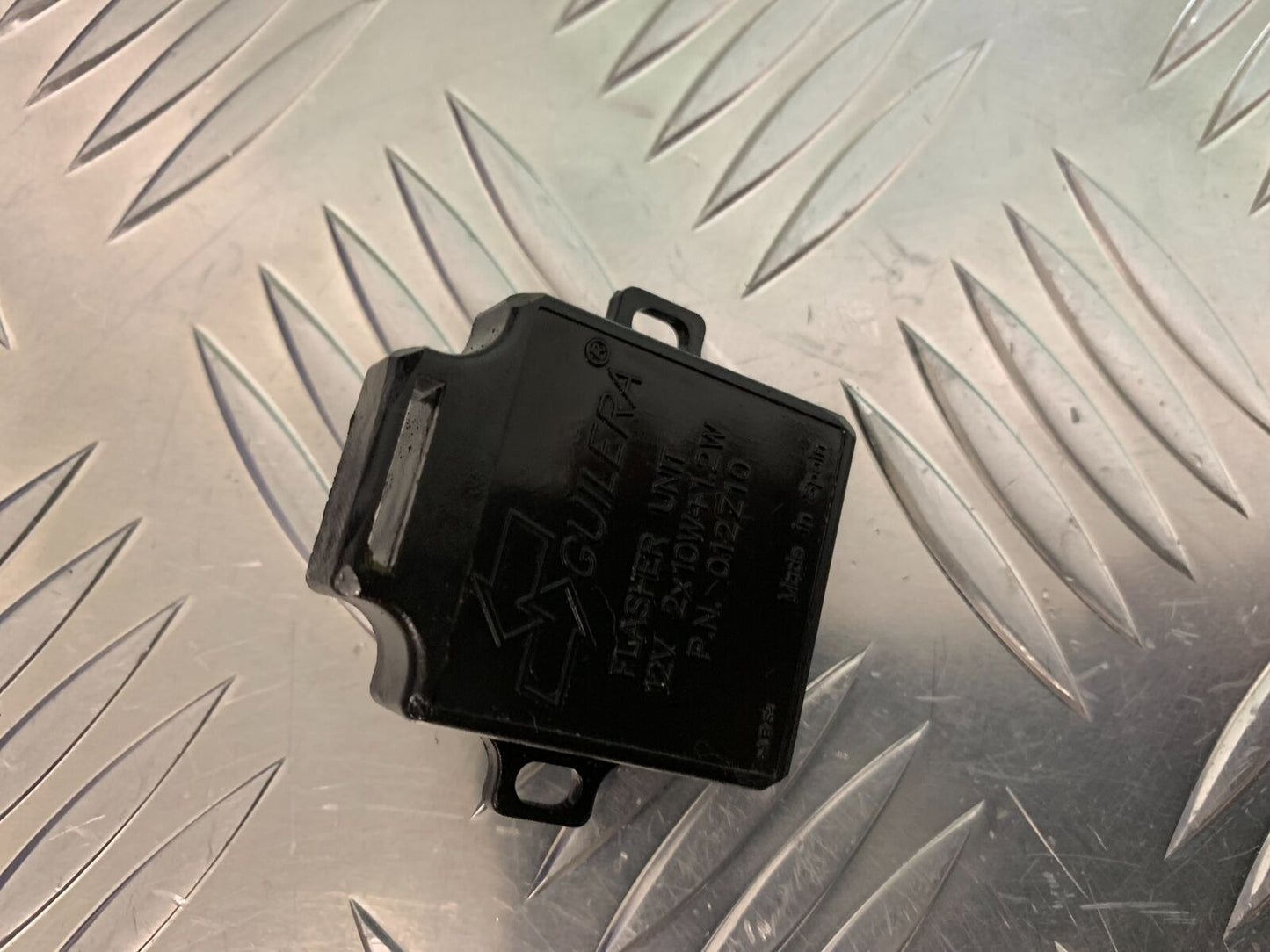 RIEJU 125 MARATHON SM PRO FLASHER UNIT RELAY  YEAR 2015(STOCK 938)