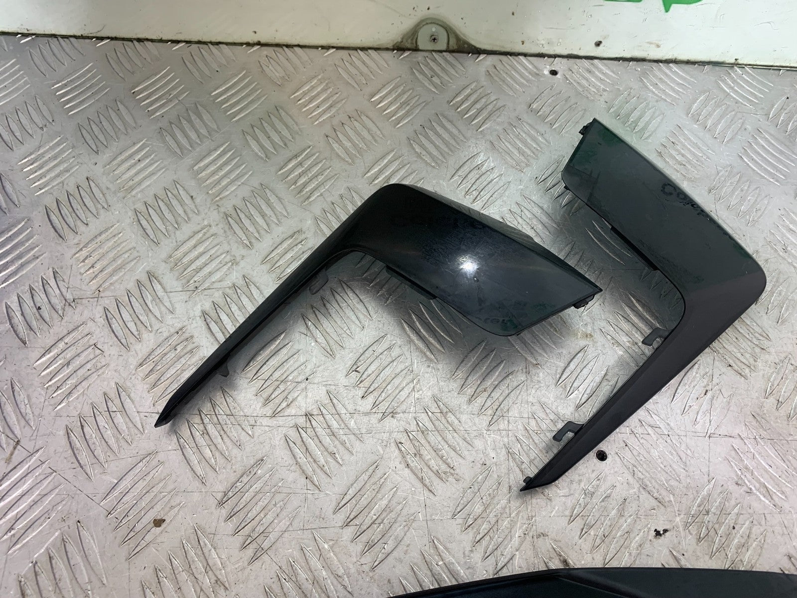 KTM 390 ADVENTURE INFILL PANELS  YEAR 2020-24 (CMB1240)