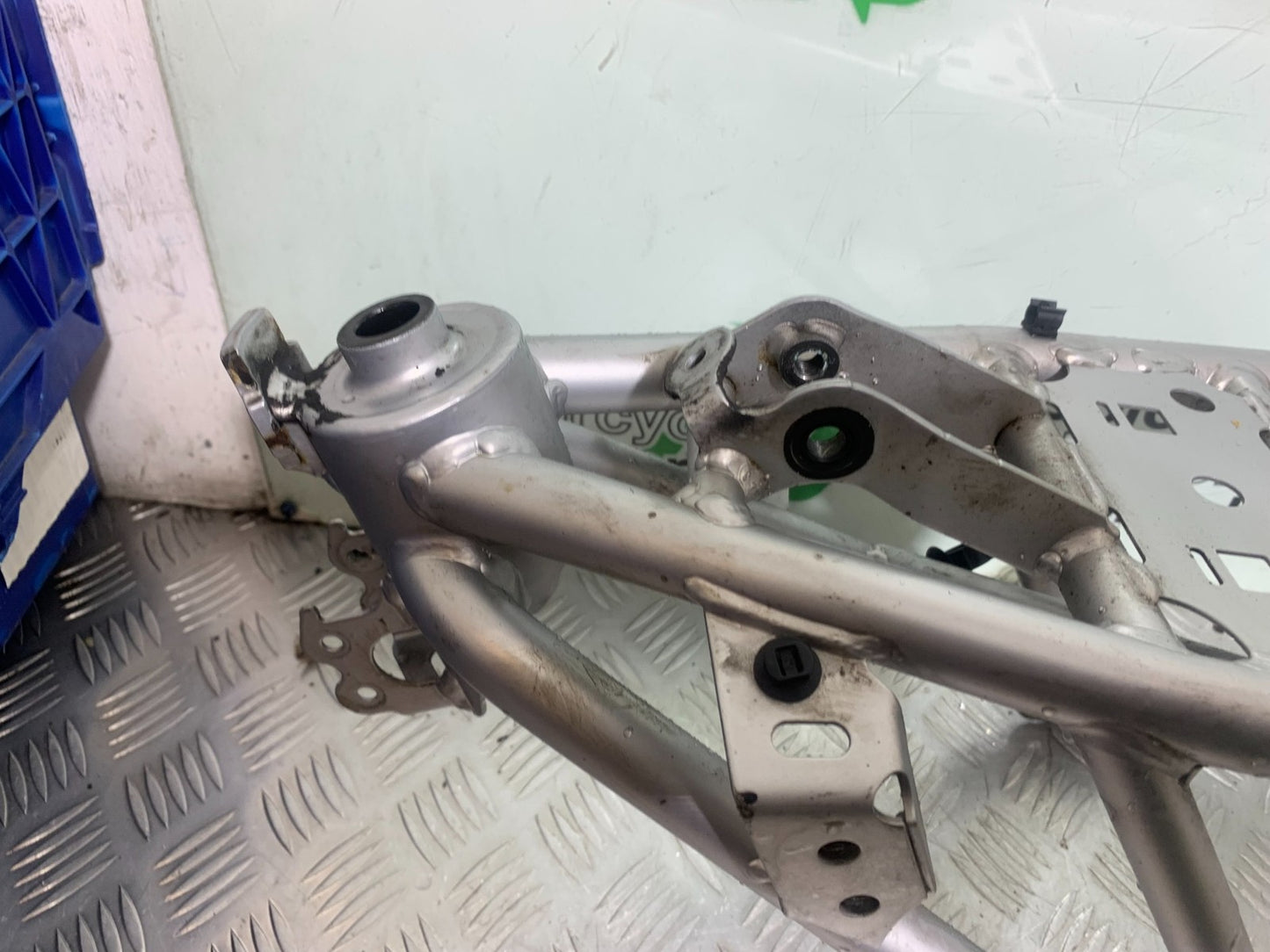 BMW R1200 R 1200 GS FRAME REG LOG BOOK YEAR 2013-2016 (CMB1257)