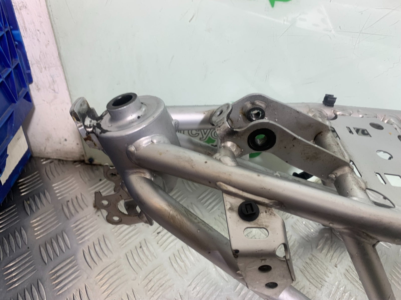 BMW R1200 R 1200 GS FRAME REG LOG BOOK YEAR 2013-2016 (CMB1257)