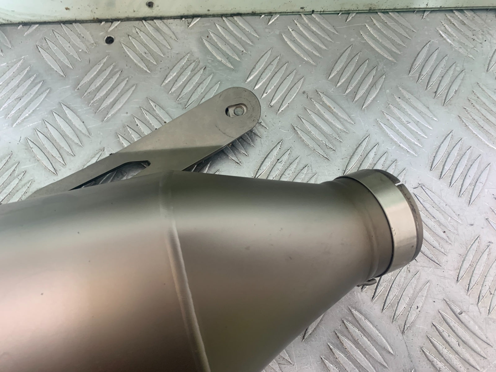 BMW M1000 R AKRAPOVIC SILENCER   YEAR 2023-2024 (CMB1140)