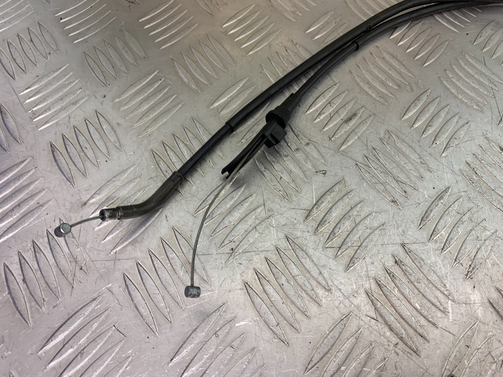 KAWASAKI ZZR1100 D THROTTLE CABLES  YEAR 1993-2001 (CMB1289)