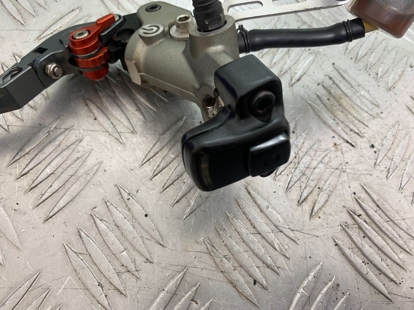 DUCATI 1299 PANIGALE CLUTCH MASTER CYLINDER  YEAR 2016 (CMB 1187)