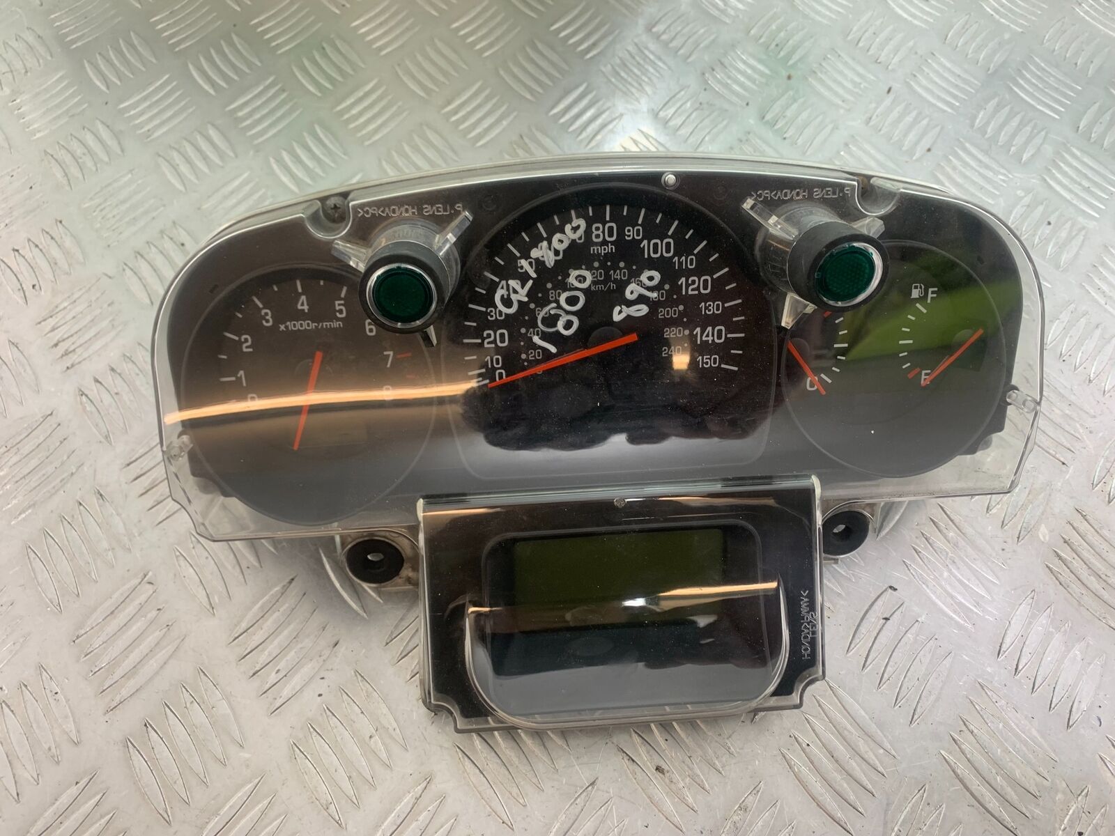 HONDA GL1800 GL 1800 CLOCKS SPEEDO DASH  YEAR 2004 ABS (STOCK 890)