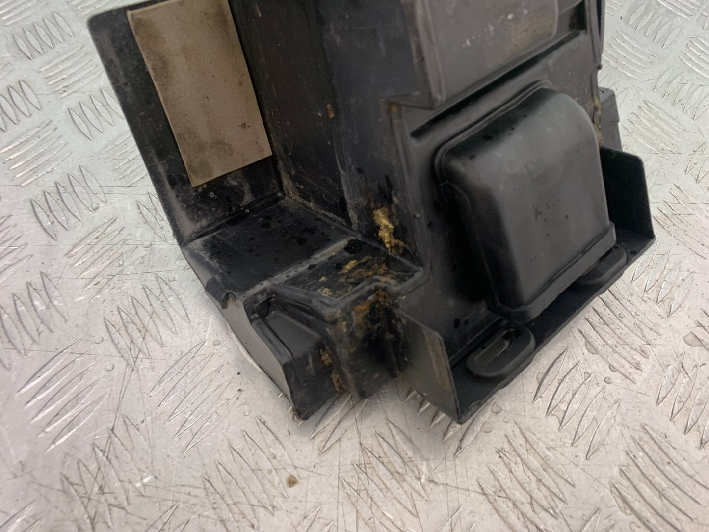 KAWASAKI KLR250 KLR 250 AIRBOX YEAR 1984-2001 (CMB1225)