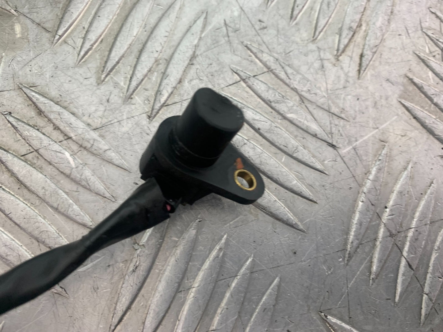 KAWASAKI ZX9R ZX9 E1 SPEEDO PICK UP SENSOR  YEAR 2000-01 (CMB1171)