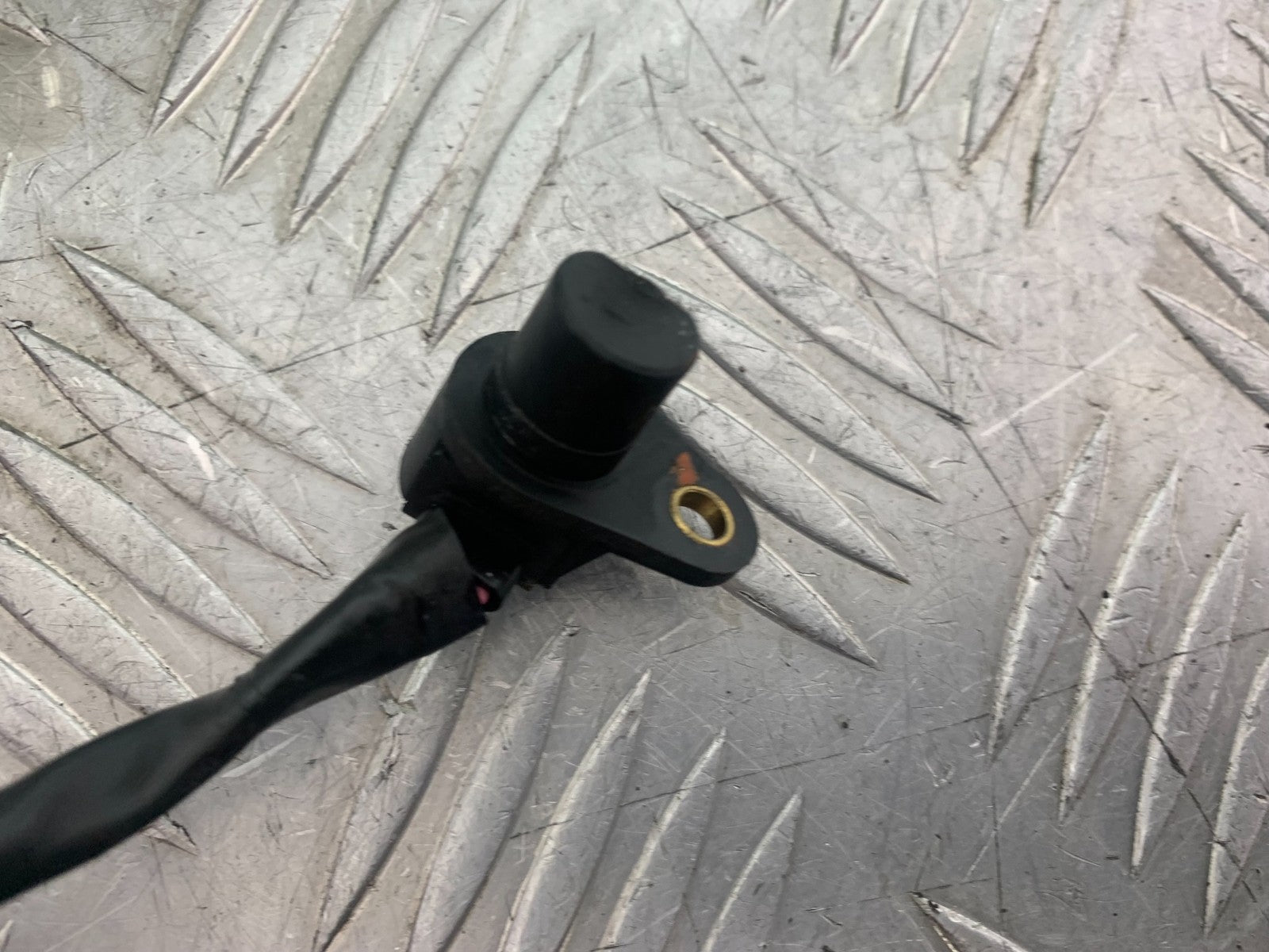 KAWASAKI ZX9R ZX9 E1 SPEEDO PICK UP SENSOR  YEAR 2000-01 (CMB1171)