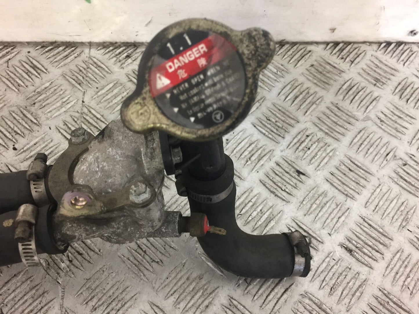 HONDA VT750 VT 750 SHADOW THERMOSTAT  YEAR 1998 (STOCK 402)