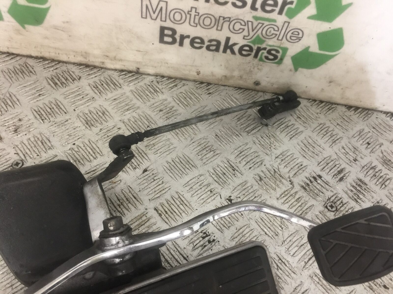 SUZUKI VLR1800 VLR 1800 LEFT FOOTBOARD  YEAR 2010 (STOCK 815)