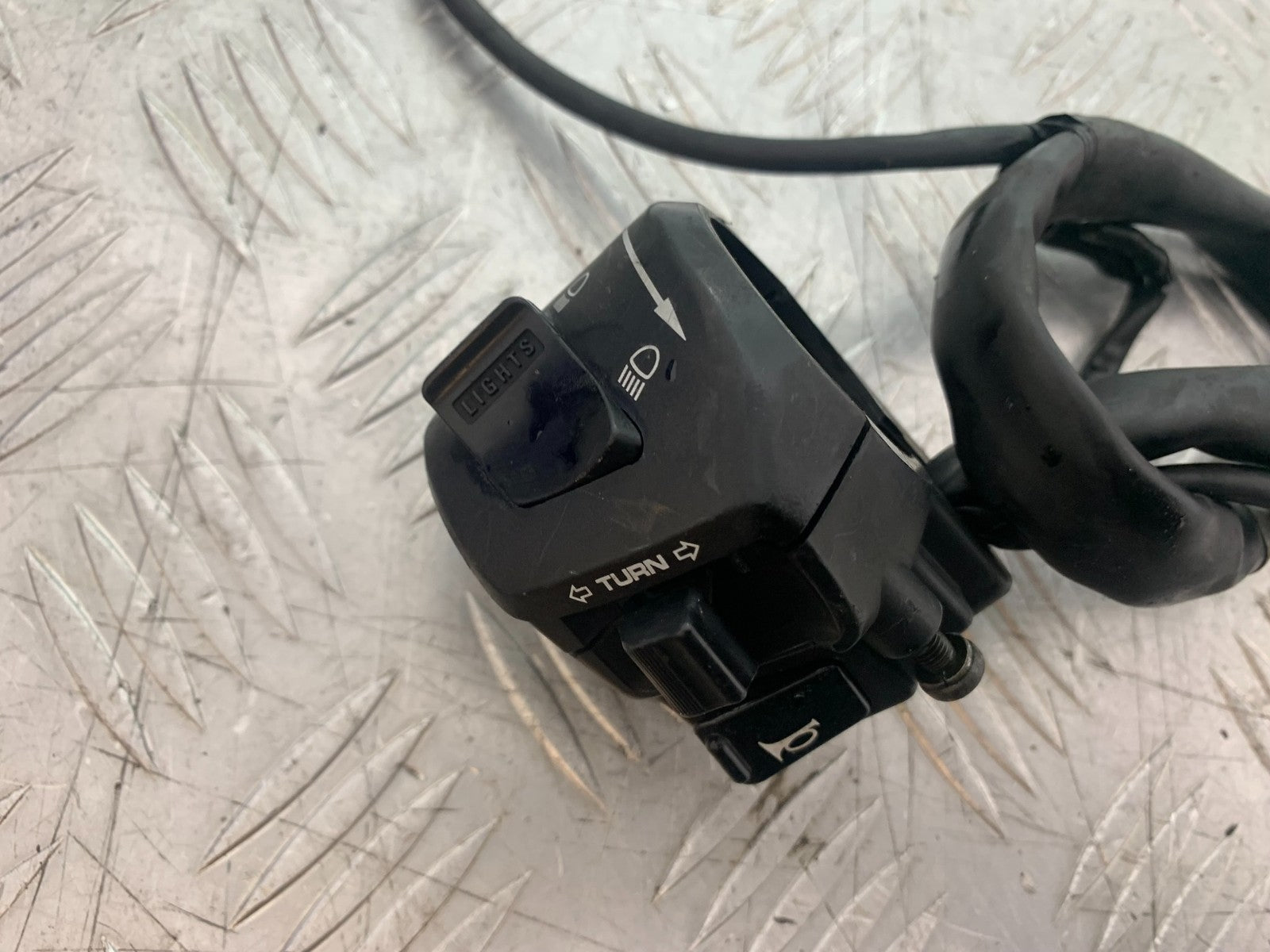 HONDA VFR800 PRE V-TEC LEFT SWITCH GEAR  YEAR 1998-2001 (CMB1233)