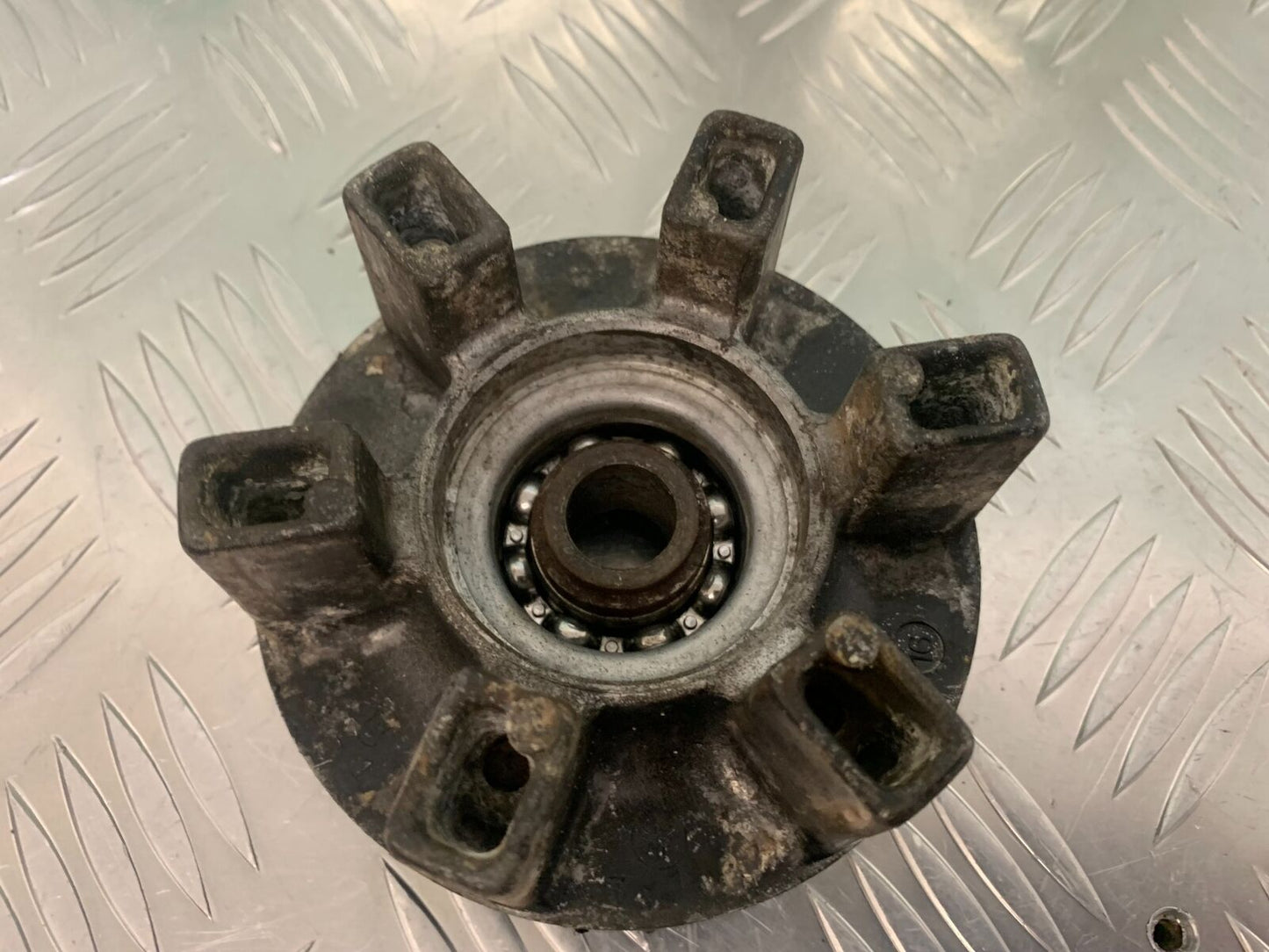 YAMAHA XT250 XT 250 SPROCKET CARRIER   YEAR 1980-1982  (STOCK 944)