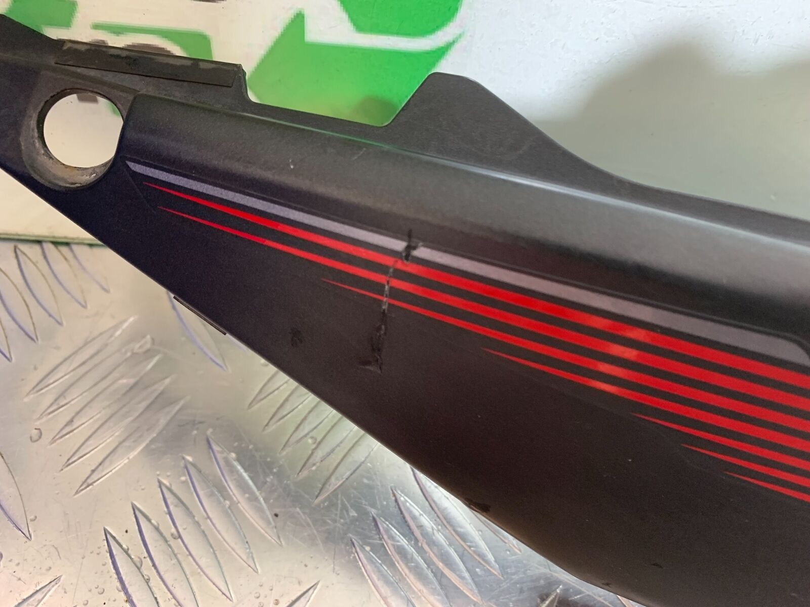 HONDA CBR650 F CBR 650F RIGHT SEAT PANEL  YEAR 2014-2017  (STOCK 998)