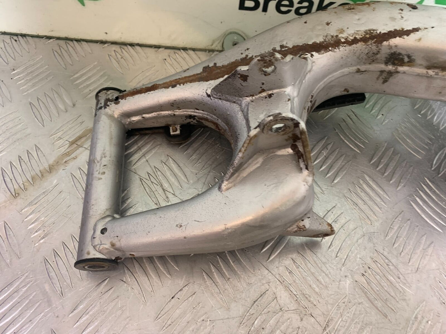 APRILIA RS50 RS 50 SWINGARM  YEAR 1996-1998 (CMB1132)