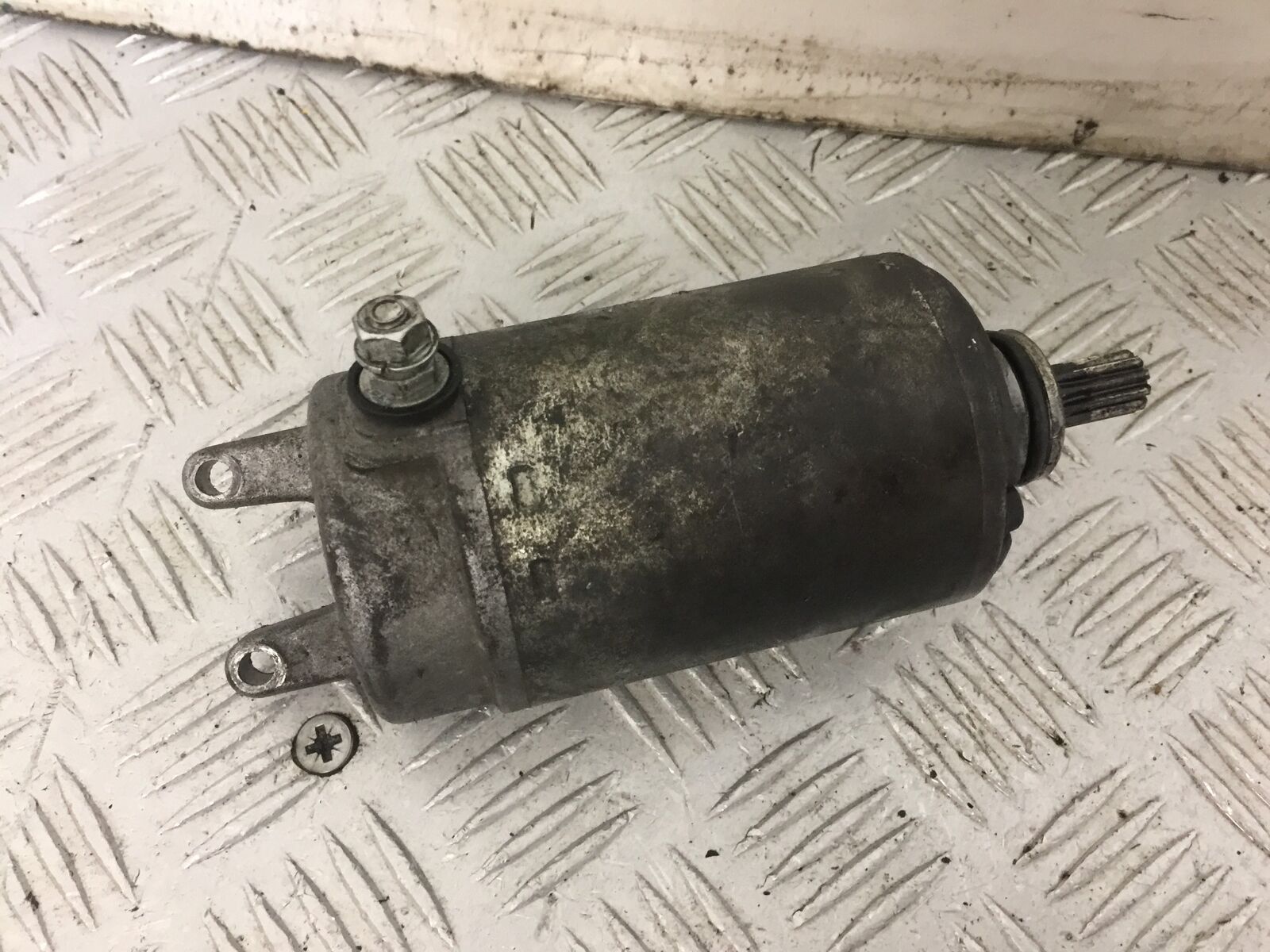 KAWASAKI Z1000 STARTER MOTOR  YEAR 2007-2009  (STOCK 822)