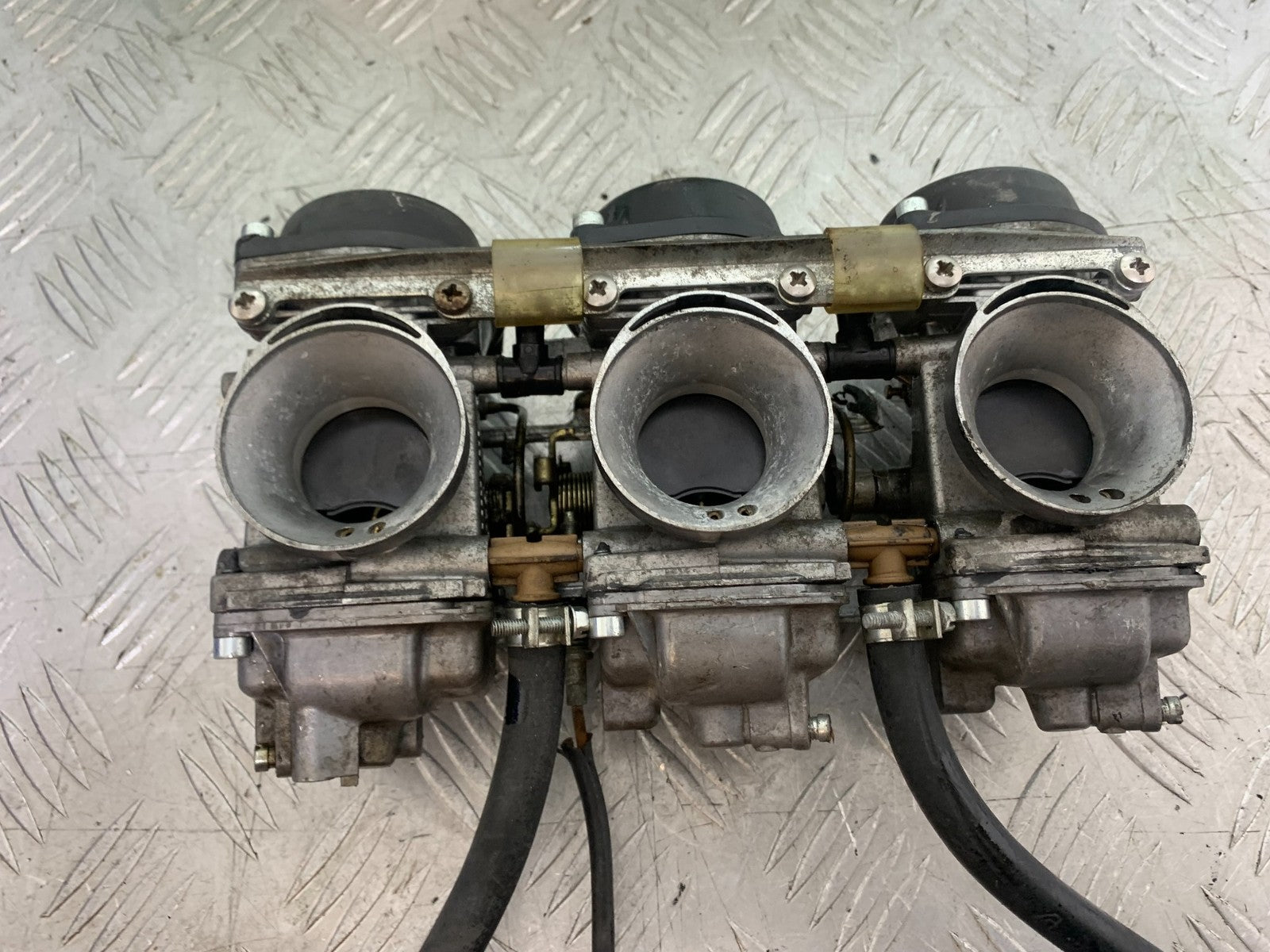 TRIUMPH TROPHY 900 CARBS (SOLD AS PART)  YEAR 1991-95 (CMB1251)