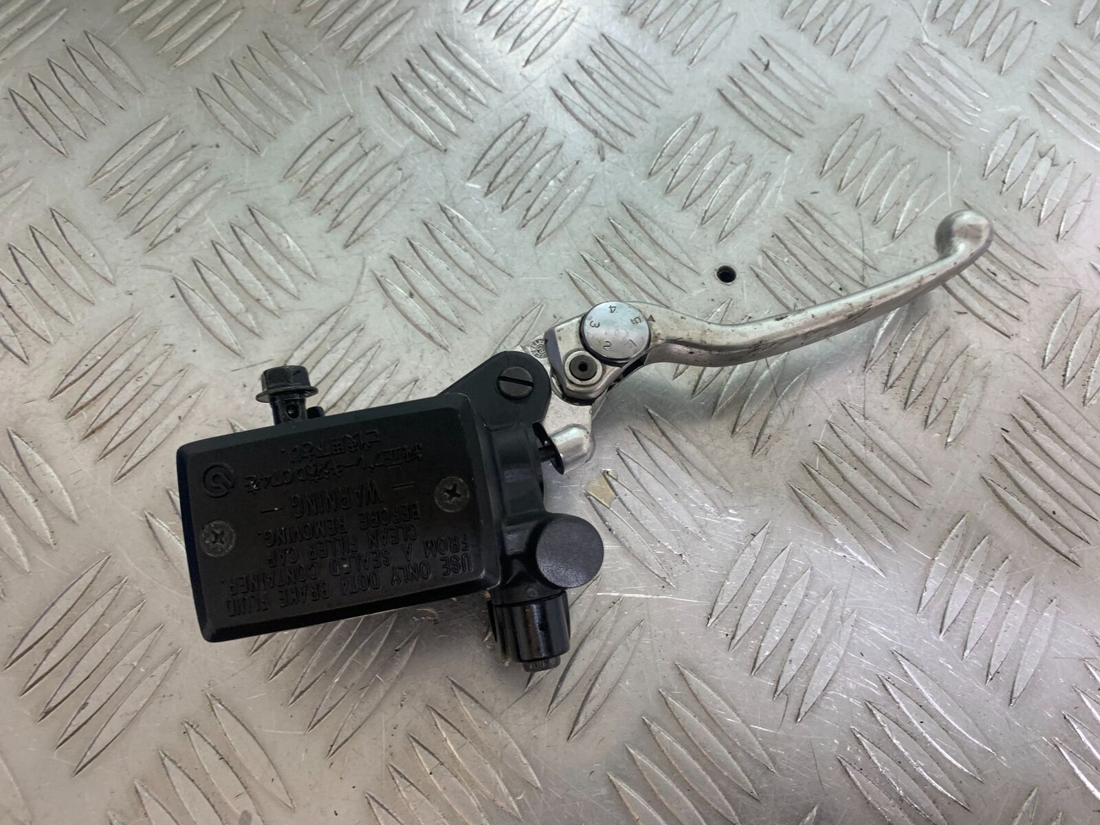 YAMAHA XJ6 XJ6-S FRONT BRAKE MASTER CYLINDER  YEAR 2009-2015  (CMB1070)