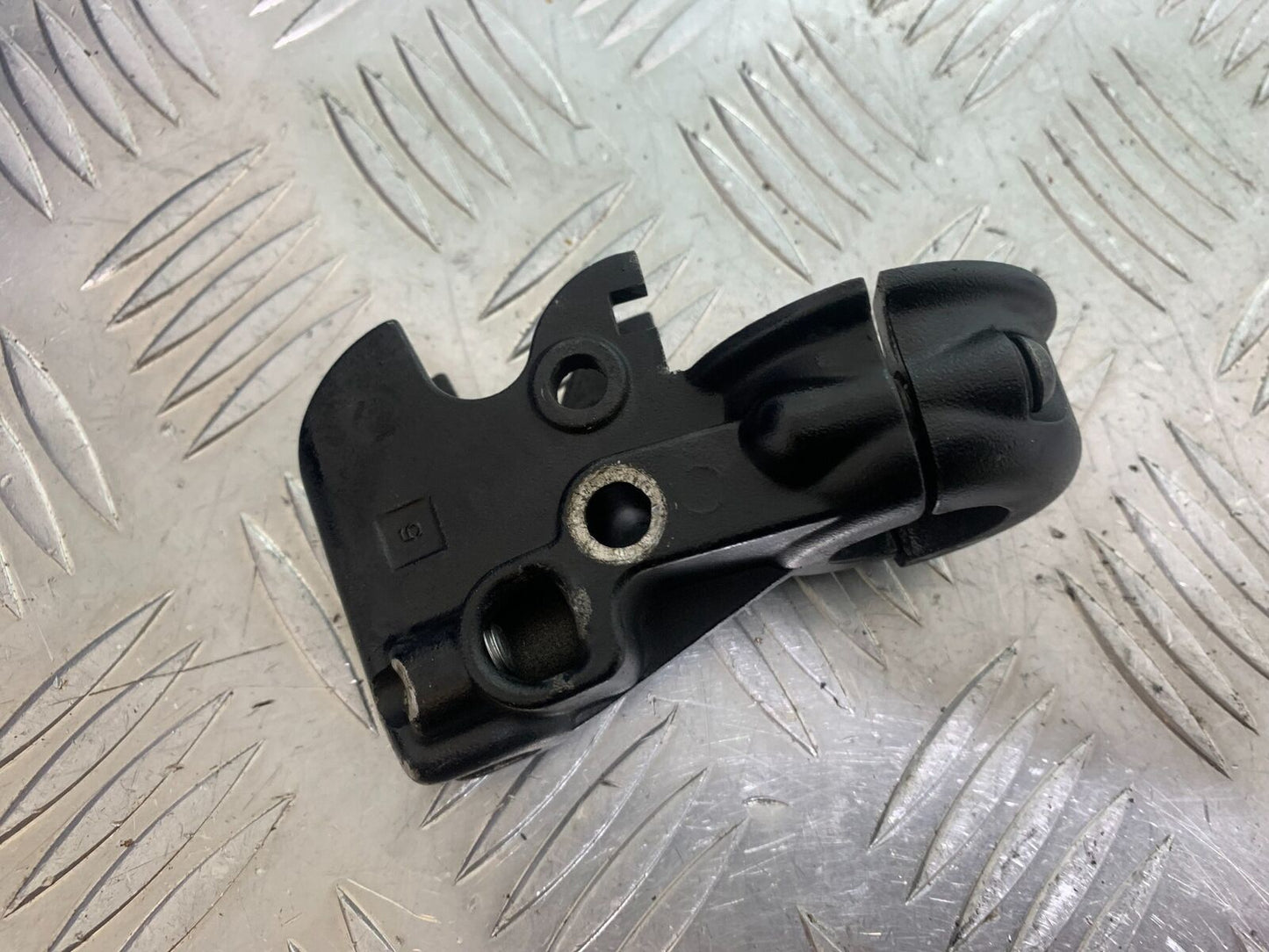 HARLEY DAVIDSON XL883 N IROD CLUTCH LEVER BRACKET  YEAR 2020  (CMB1116)