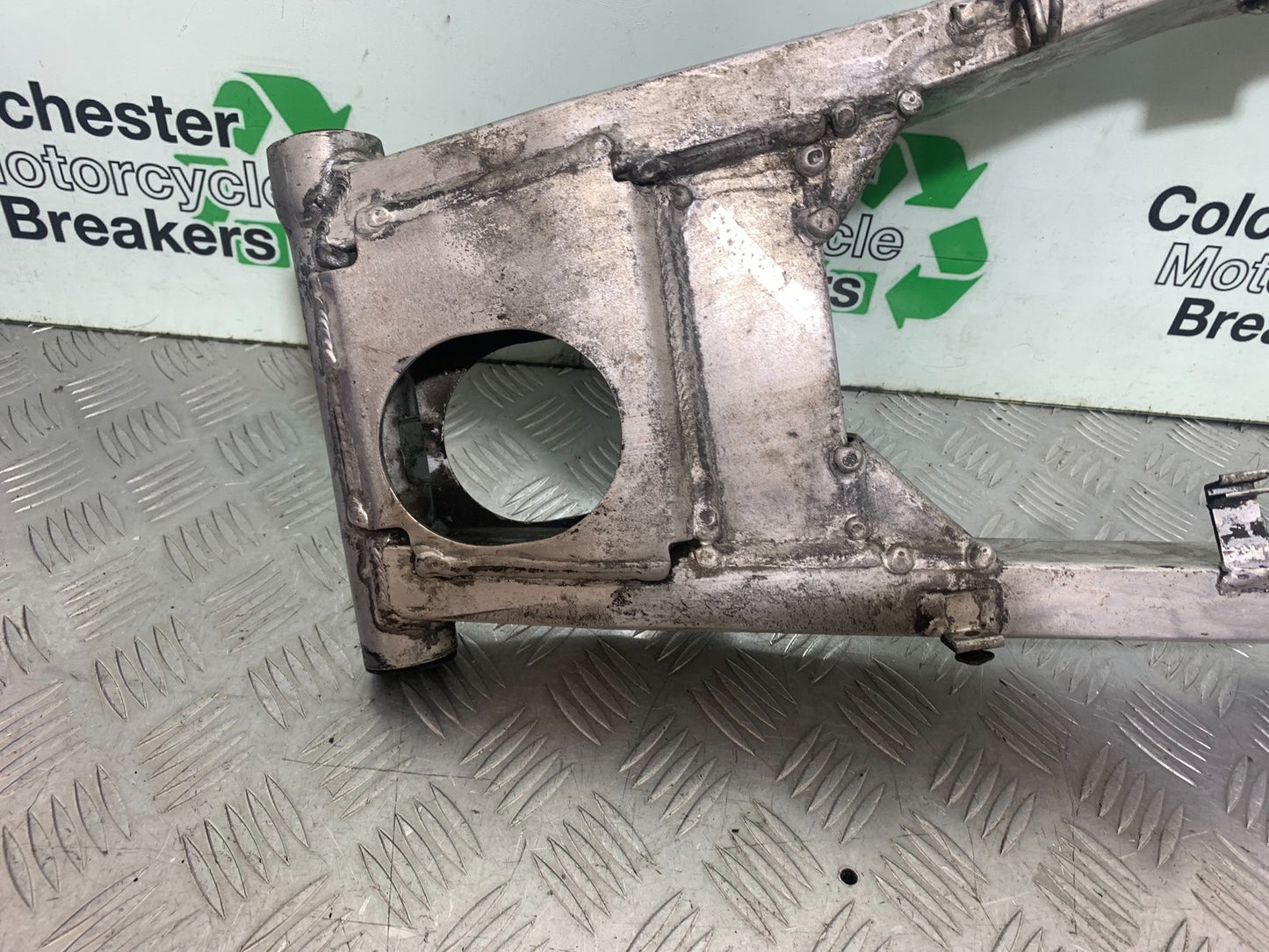 KAWASAKI ZX6R ZX6 F SWINGARM   YEAR 1995-1997 (CMB1169)