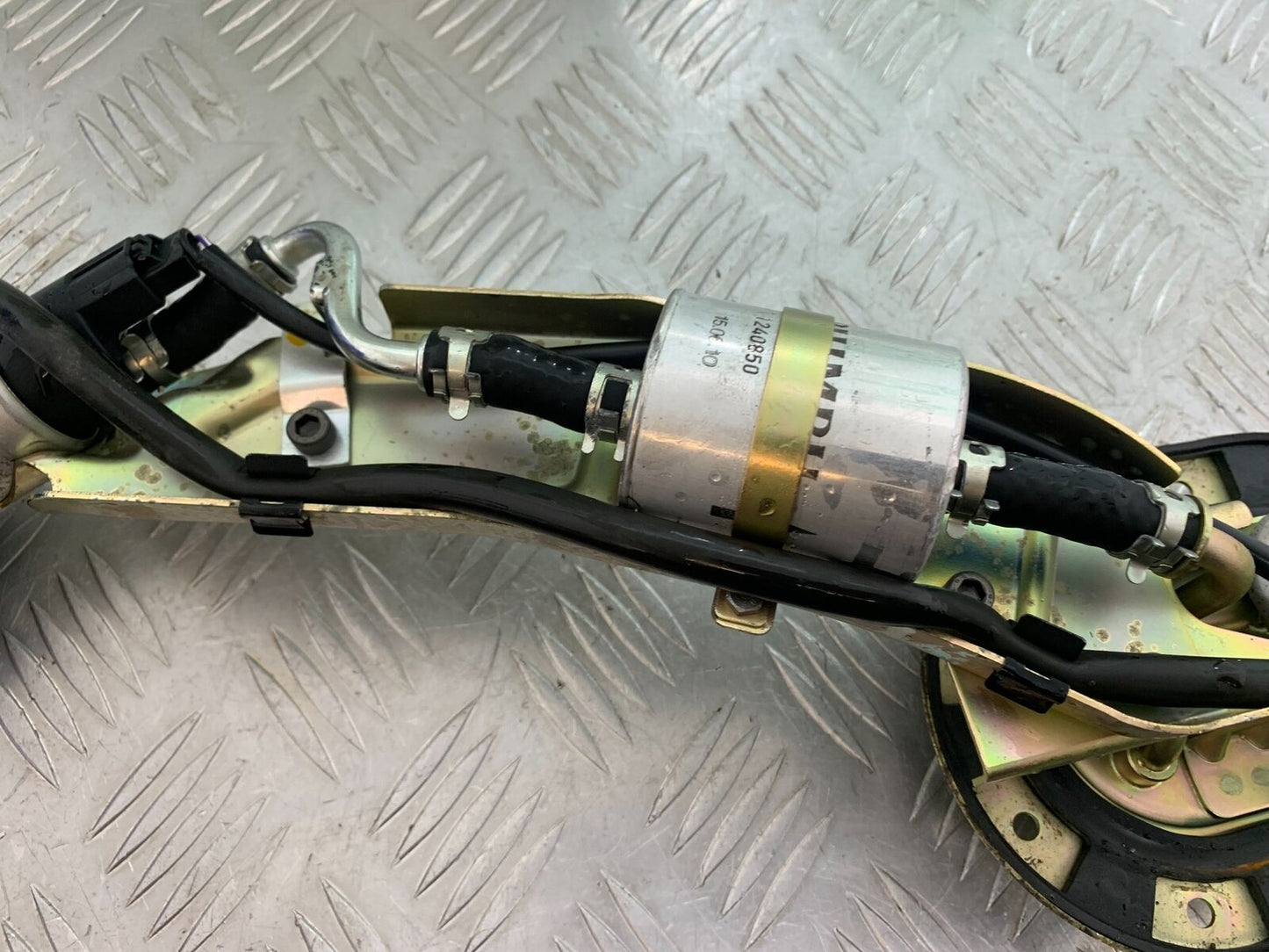 TRIUMPH THUNDERBIRD 1600 PETROL PUMP  YEAR 2011 (CMB1107)