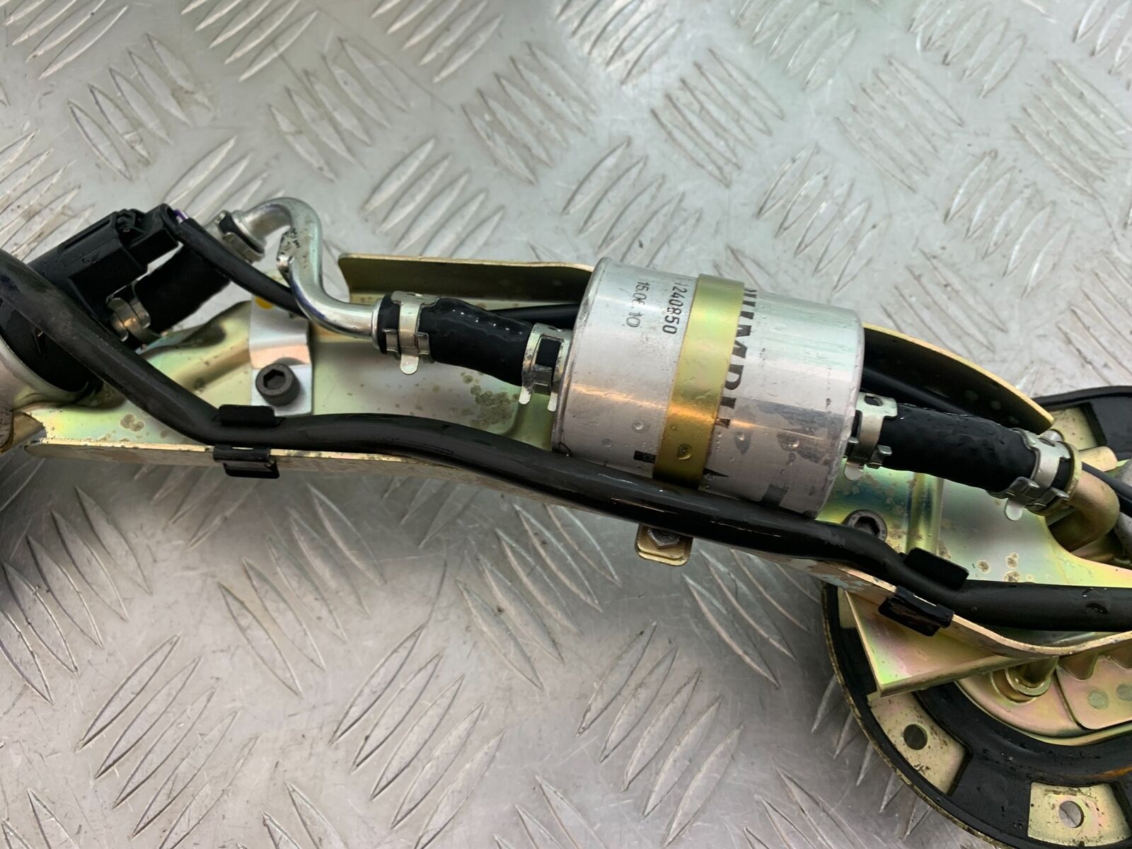 TRIUMPH THUNDERBIRD 1600 PETROL PUMP  YEAR 2011 (CMB1107)