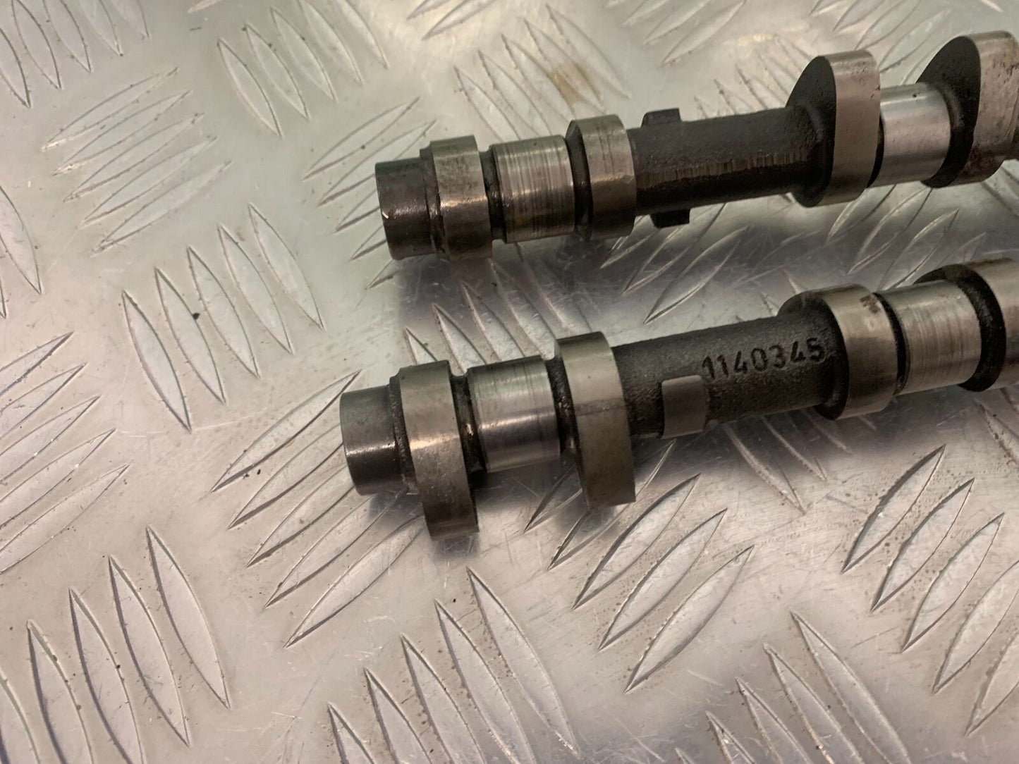 TRIUMPH 885 TIGER CAMSHAFTS  YEAR 2000