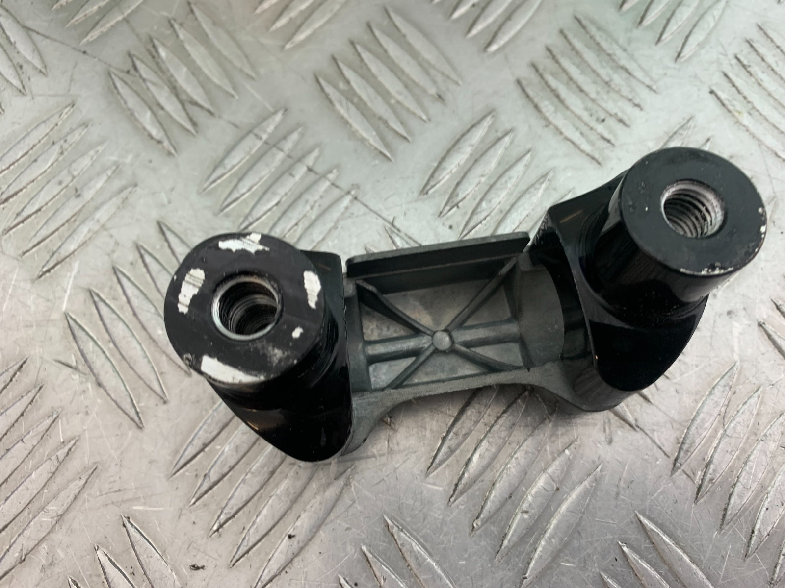 HARLEY DAVIDSON FXS BLACKLINE 1585 HANDLEBAR RISERS  YEAR 2012 (CMB1147)