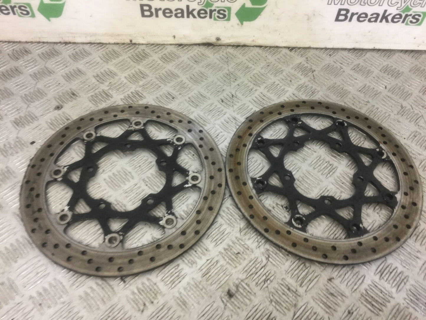 SUZUKI GSXR750 K6 K7 FRONT BRAKE DISCS  YEAR 2007 (STOCK 634)