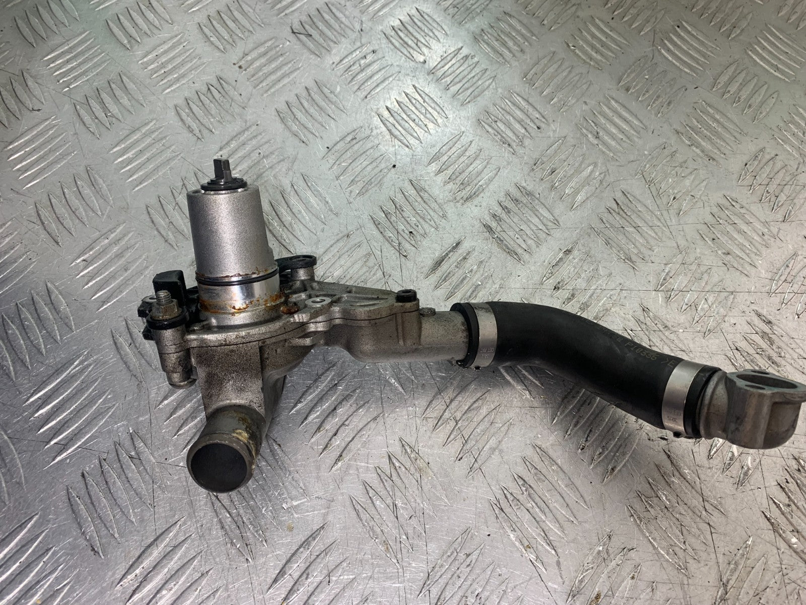 APRILIA TUONO 1000 V4R WATER PUMP   YEAR 2011-13  (CMB1316)