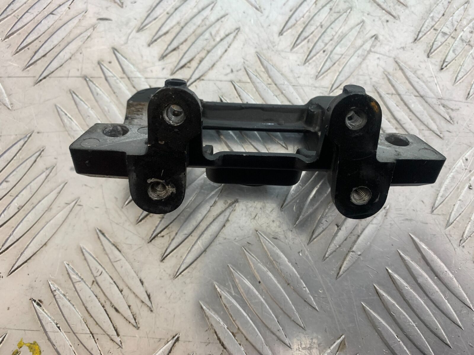 KAWASAKI Z650 ER650 KNFAN TOP YOKE CLAMP YEAR 2022-2024 (CMB1112)