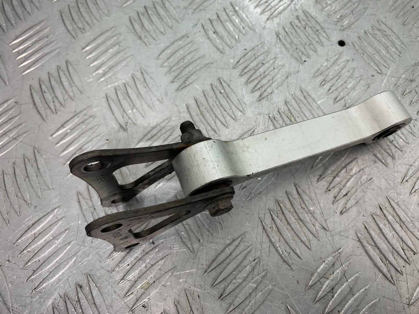 TRIUMPH 675 STREET TRIPLE RX REAR SHOCK LINKAGE 2015- 2017 (CMB1299)