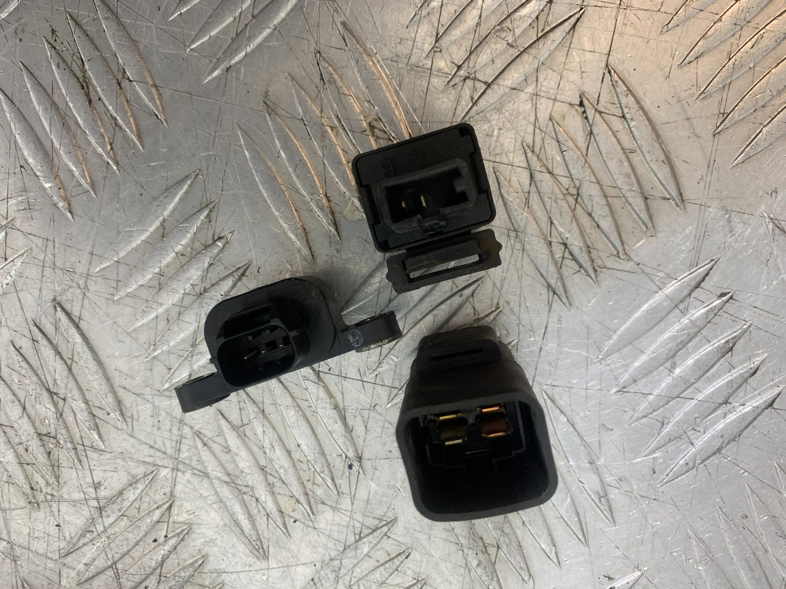 KAWASAKI 650 VERSYS RELAYS  YEAR 2015-2018 (CMB1288)