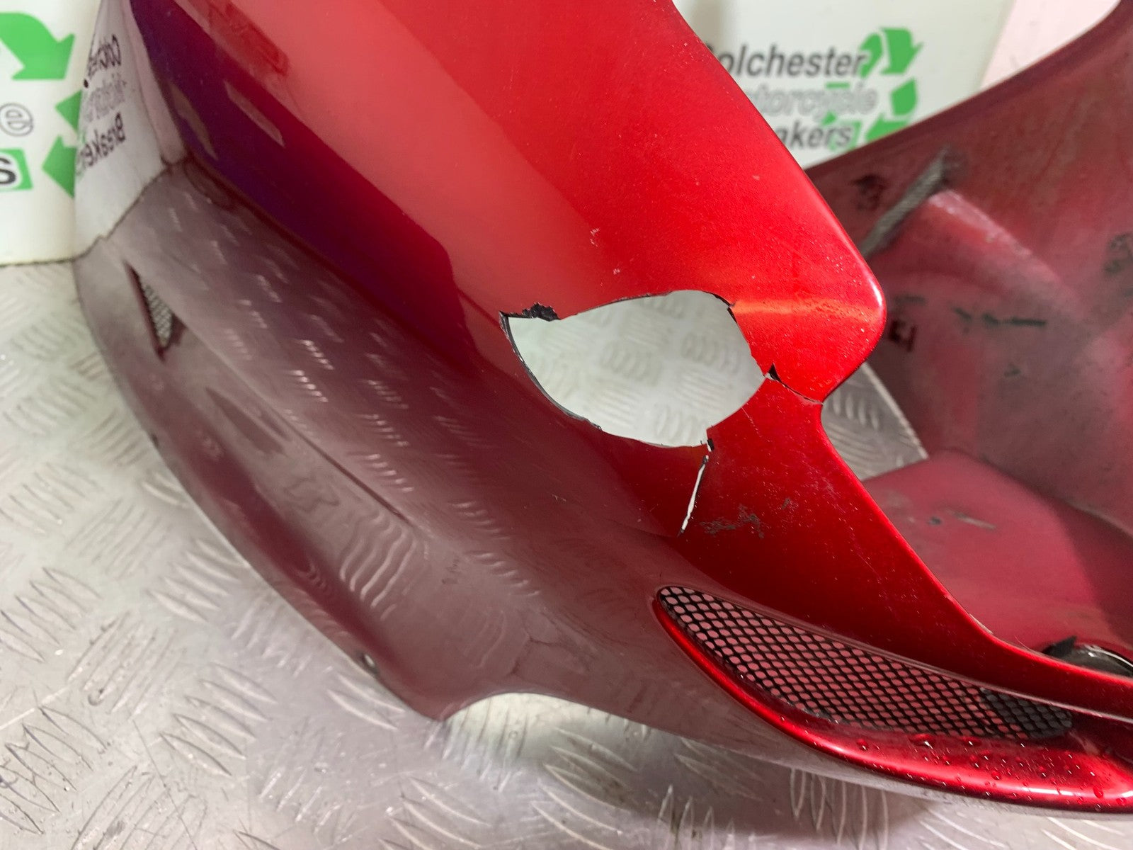 HONDA CBR1100 BLACKBIRD TOP FAIRING (DAMAGED) YEAR 1999-2005 (CMB1232)