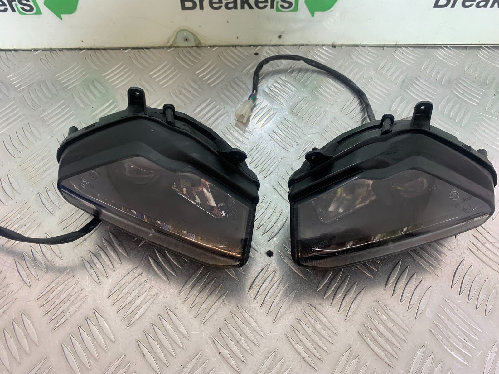 NECO GPX125 HEADLIGHTS YEAR 2016-2021(CMB1052)