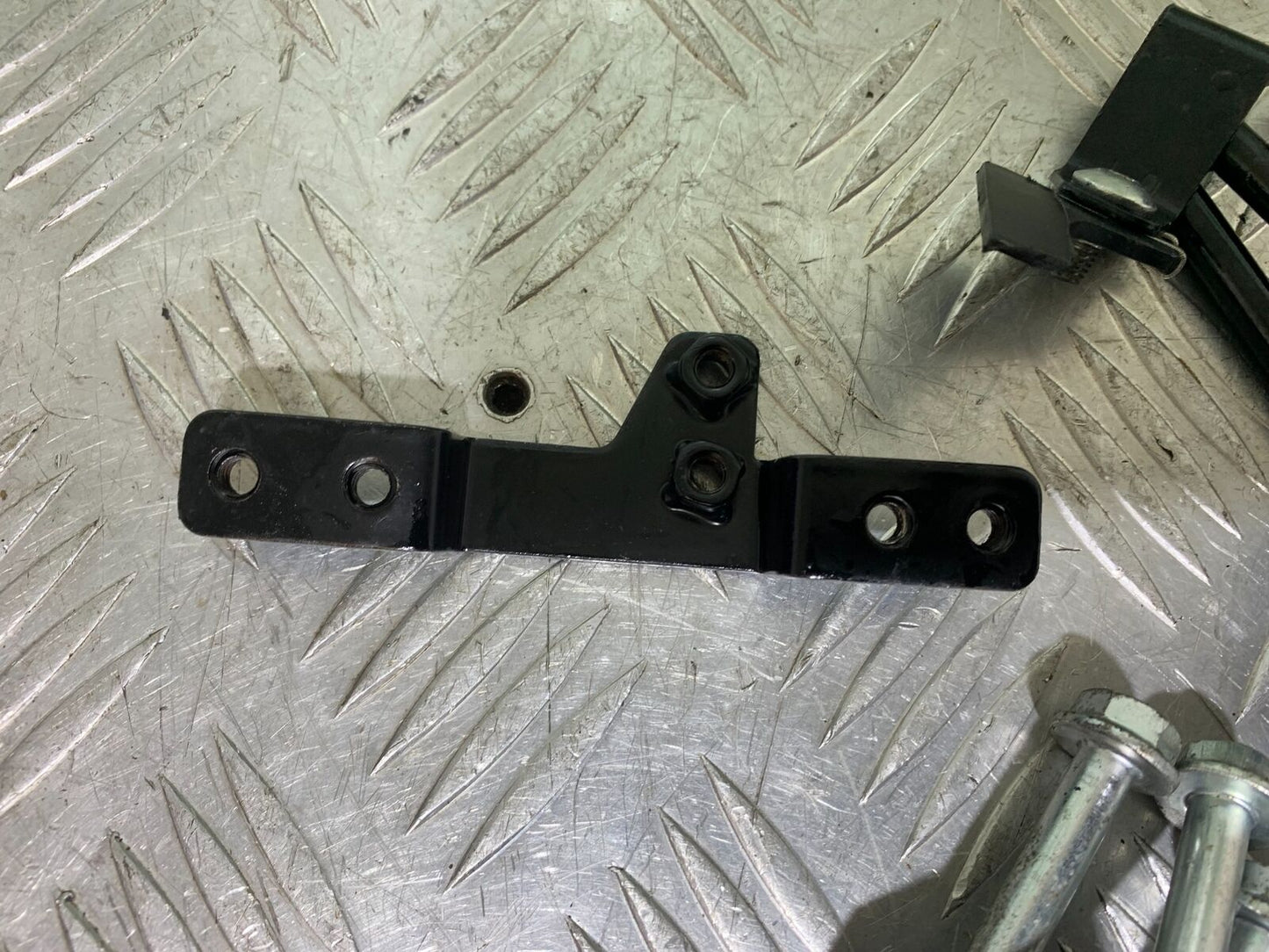 BENELLI BN125 BN 125 FRAME BRACKETS  YEAR 2018-2021 (CMB1080)