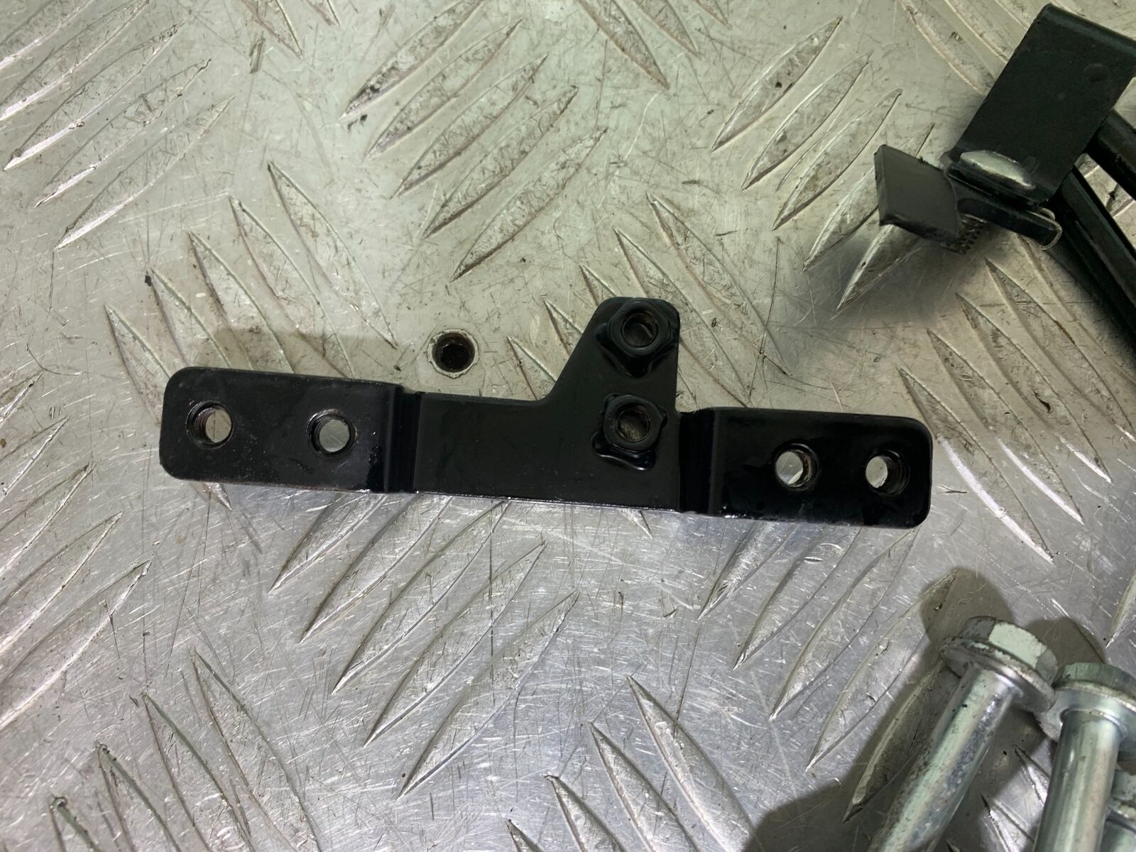 BENELLI BN125 BN 125 FRAME BRACKETS  YEAR 2018-2021 (CMB1080)