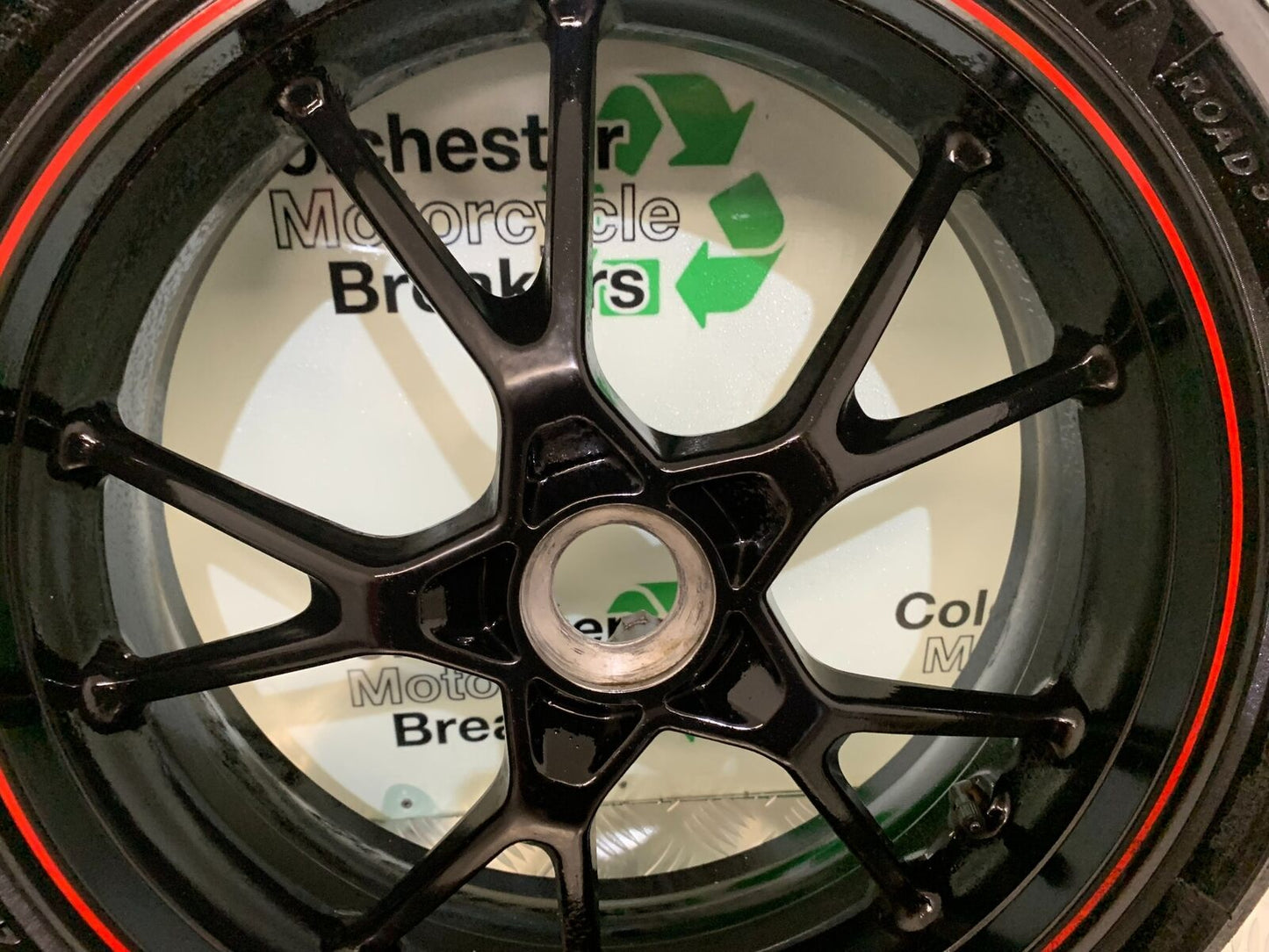 TRIUMPH SPEED TRIPLE R 1050 REAR WHEEL   YEAR 2014 (STOCK 934)