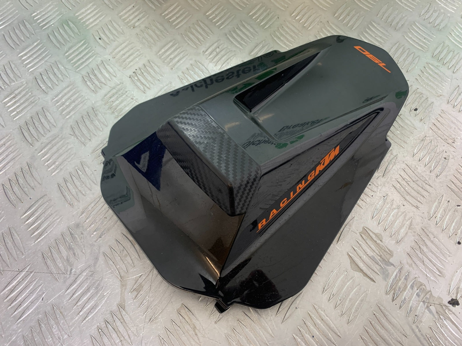 KTM 790 DUKE REAR SEAT COWL  YEAR 2018-2021  (CMB11150)
