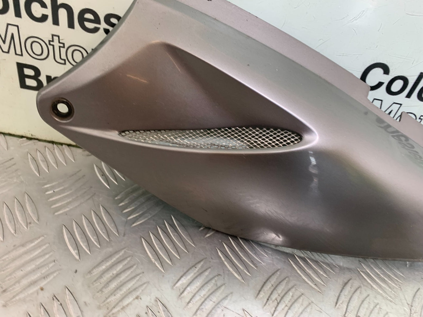 HONDA XL125 VARADERO LEFT SEAT PANEL  YEAR 2001-2006  (CMB1304)